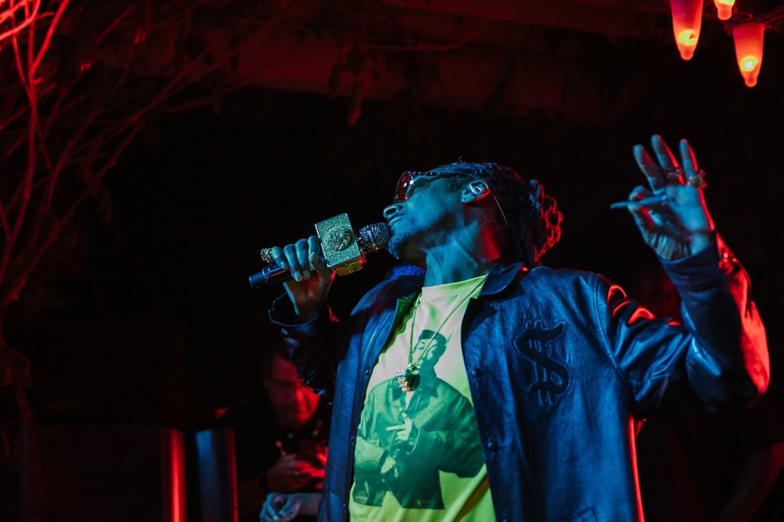 Snoop Dogg Reno private party performance close up while singing captured by Tahoe event photographer Annie X Photographie