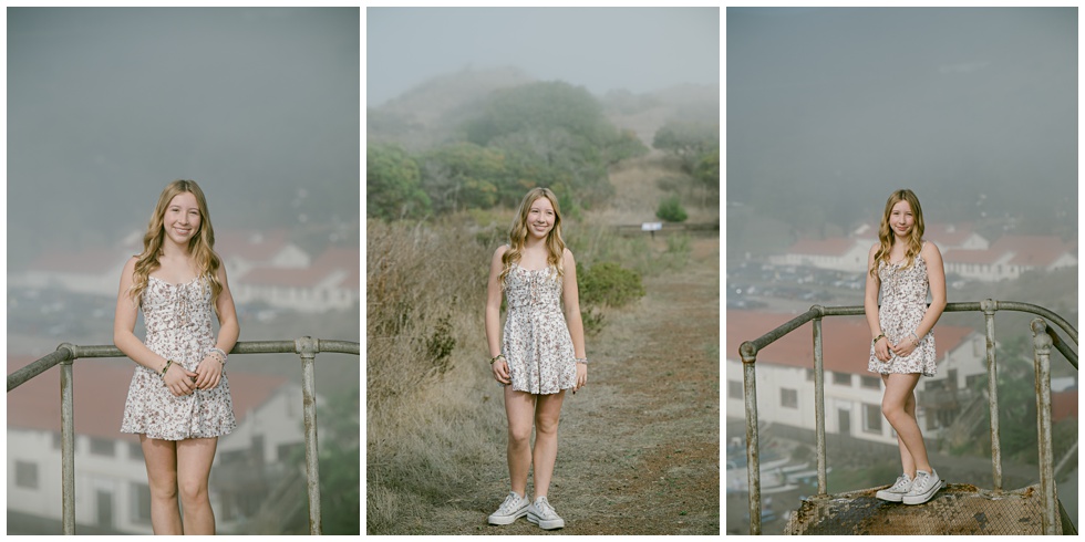 Natural family photo  of teh tween sibling captured in Sausalito by Annie X Photographie